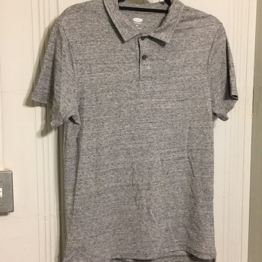 2 Never worn pull overs